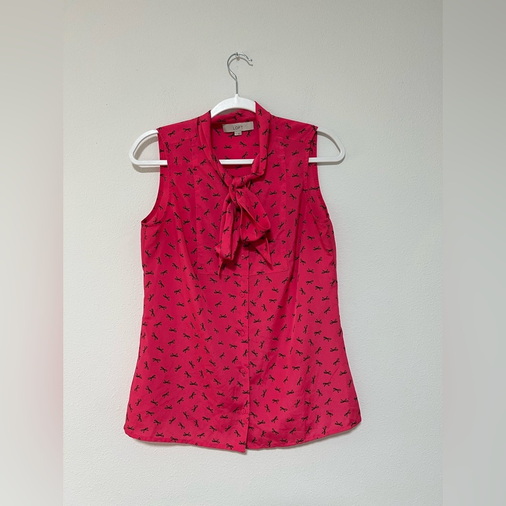 LOFT Raspberry Pink Bow Print Sleeveless Blouse with a Tie-Neck
